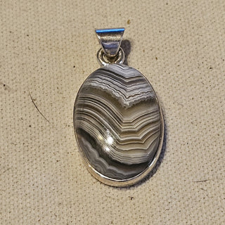 .925 crazy lace Agate pendant