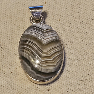 .925 crazy lace Agate pendant