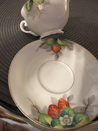 Vintage Teacup/ Saucer Shata Strawberry MTS