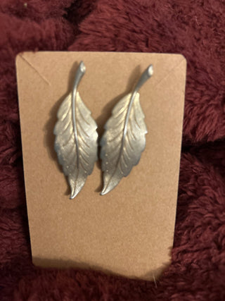 Vintage leaf earrings MTS
