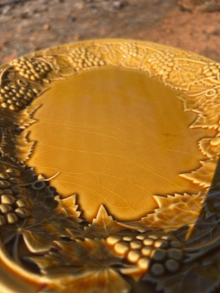 AS IS KW 15.25” Bordallo Pinheiro Oval Serving Platter Grape Amber (gold/yellow)