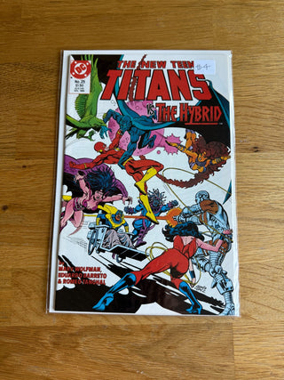 Comic Book: New Teen Titans Issue 25