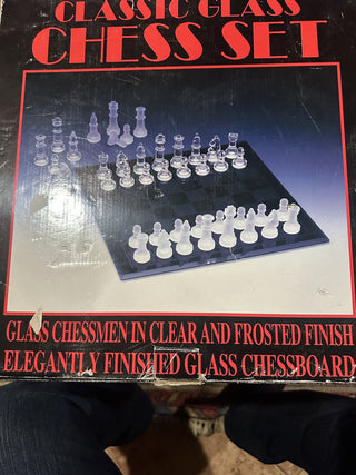 Vintage Chess Board 15 X 15 Glass & Frosted Playing Pieces Complete with Box #62 VV MTS