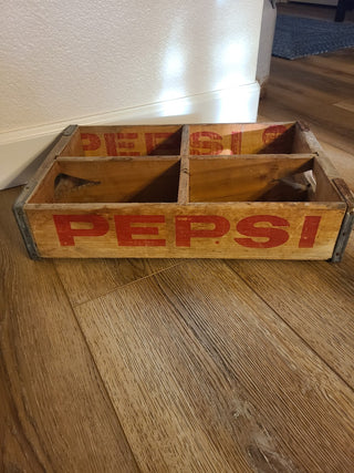 Vintage Wooden Pepsi Crate, 4-Pocket RCD|76936