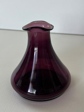 Vintage purple glass small vase|71993
