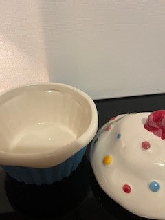 #2562 Ceramic Cupcake RSV|125279