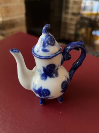 VTG miniature porcelain teapot