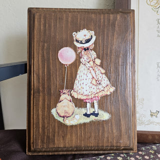 VTG Holly Hobbie - Girl w/ cat holding balloon Wooden Plaque (BRI) - MTS|114545