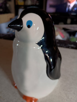 Penguin piggy bank rsv|98208