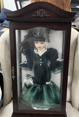 Vintage '99 Camellia Garden Collection Doll in Wooden Cabinet RCD (Pickup Only)