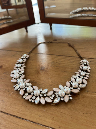 Avon Spring Flower Pearl  Necklace|66284