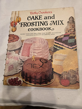Vintage Betty Crocker Cake and Frosting Mix cookbook RSV|83445