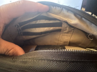 PacSafe travel security Stash Safe 100 Anti Theft hip pack #47 VV MTS