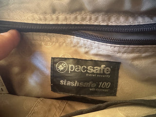 PacSafe travel security Stash Safe 100 Anti Theft hip pack #47 VV MTS