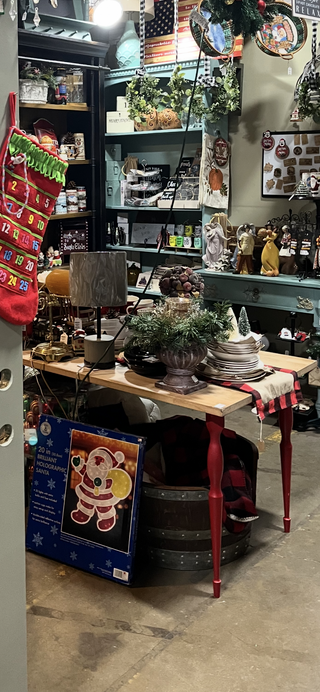 Farmhouse Look Dining Table with Natural Wood Top and Red Legs RCD|132853