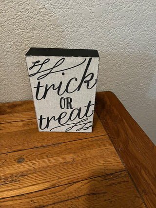 Trick Or Treat Sign|110325