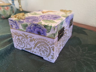 6 x 3.5 wooden trinket box. Purple with flowers|97436