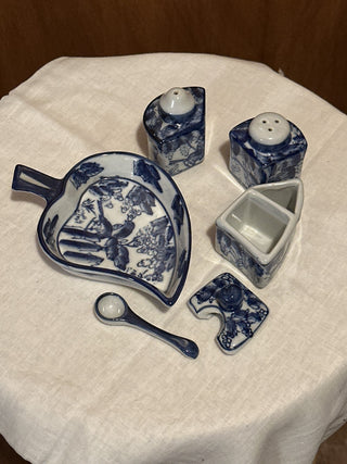 Vintage Chinoiserie spice shaker and condiment set w/tray. #SM. RCD|97667