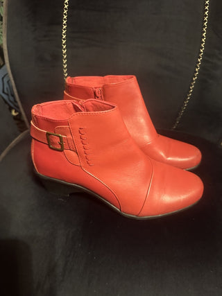 New Y2K Red Leather Booties Earth Origins Size 8 #63 VV MTS