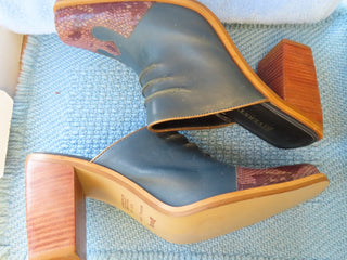 Leather Chunky Heel Sip on Mules/boots size 10 RS|70725