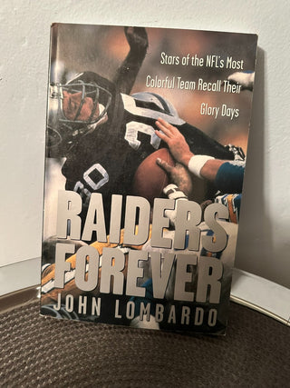 Book: Paperback Raiders Forever Brett Favre MTS|88398