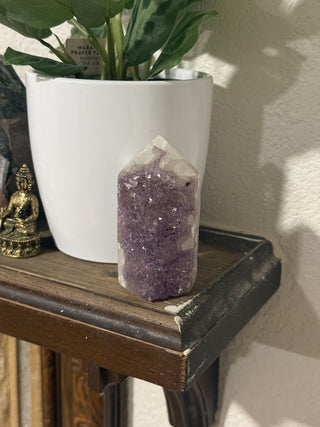 Uruguay Amethyst Tower RSV|150597