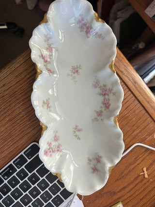 Haviland Limoges Delicate Pink roses Serving Dish, 12"|100235