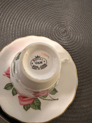 Vintage Teacup/ Saucer Royal Vale Rose MTS
