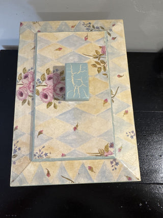 AJ - Painted Hinged Box MTS|79183