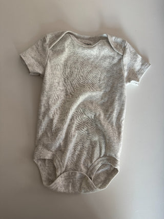 12M - Grey Onesie - Carters RSV|77227