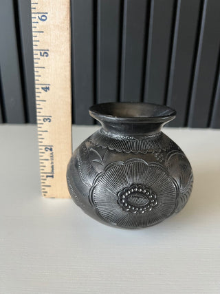 Black Mexican Oaxacan pottery RSV