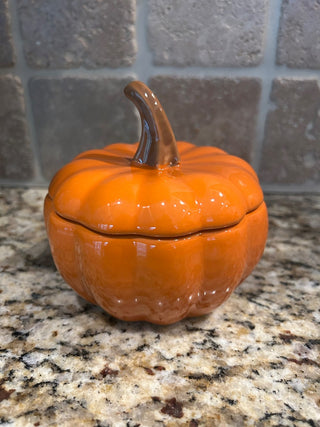 Pumpkin Baking Dish with Lid    MTS|110310