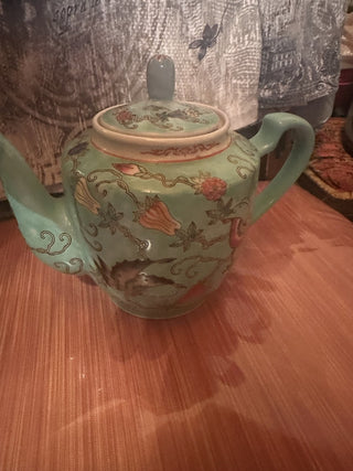 1970's Vintage Chinese Jingdezhen Porcelain Family Rose Butterfly and Flowers Tea Pot #62 VV MTS