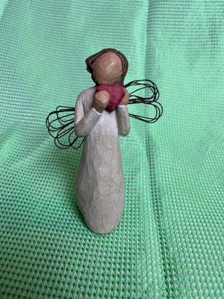 Willow Tree Angel Of The Heart Figurine RSV