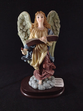 Design Impressions resin Angel figurine RCD|74051