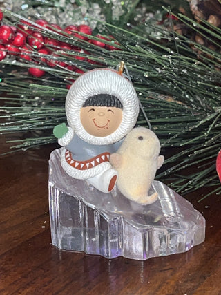 1990 Hallmark “Frosty Friends” Keepsake Christmas Ornament RSV|128081