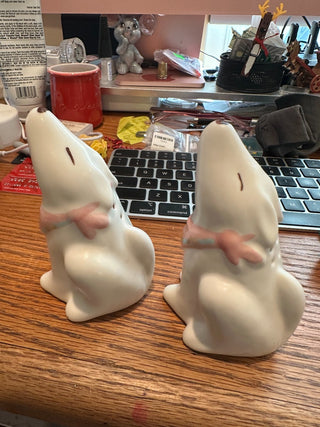 Vtg. Pottery Stoneware SW Coyote Wolf Salt & Pepper shakers 4.5" RCD