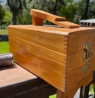 1950 Griffin Shinemaster Wooden Shoe Shine Box 1 RCD|65023