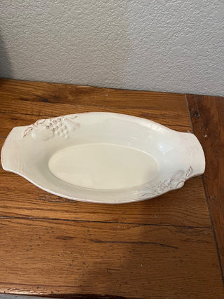 Casafina Madeira Harvest Stoneware Au Gratin Dish: Vanilla Cream, Fruit Embossed Madeira Harvest (Vanilla Creme) by CASAFINA RCD