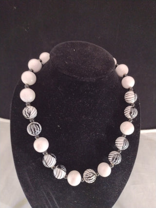 Vintage Chunky Beaded Necklace RCD|74246