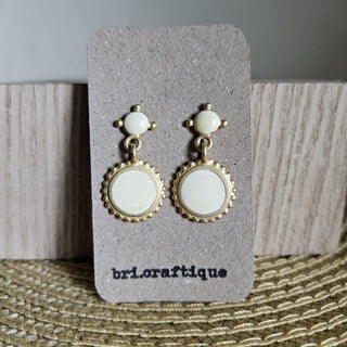 bri.craftique - Vintage Trifari Gold/Off White Enamel Dangle Earrings (BRI) - MTS