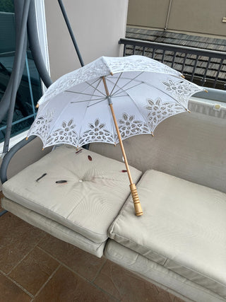 Lace Parasol w/wooden handle, 16" long RCD|70598