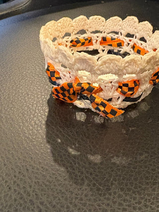 Vtg. Starched doily bowls w/decor halloween ribbon 2.5"x1.5" RCD+-