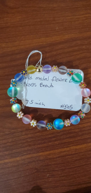 Bracelet #506 Matt glass & flower beads