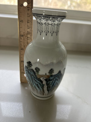 20TH C. REPUBLIC PERIOD FAMILLE VERTE CHINESE PORCELAIN JINGDEZHEN POEM VASE-RSV