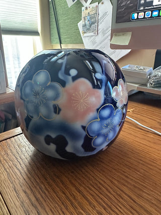 Vtg. Japanese porcelain Flower Vase - handpainted by Kabin Haizara RCD|100315