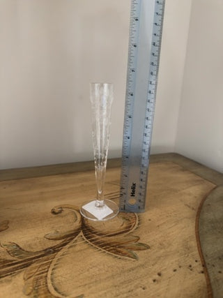 AJ - Chantilly Lace Delicate Bud Vase Small