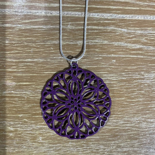 purple flower medallion 18" chain RSV