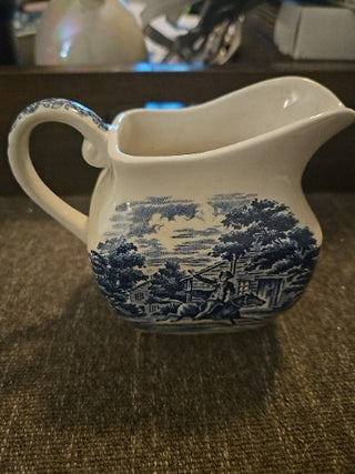 MTS-RM926-Liberty Blue Creamer