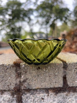 JP vintage Indiana Glass avocado green "Pretzel" pattern oblong serving dish